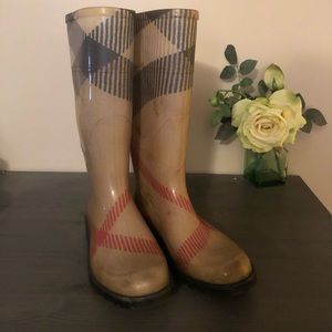 Burberry Rain Boots size 37